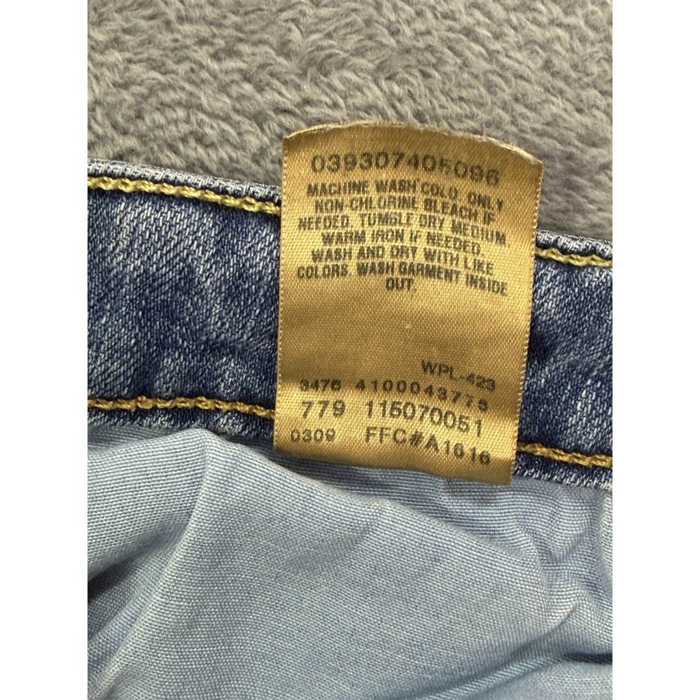 Levis Jeans Womens 1 Blue Light Wash Distressed Denim 524 Too Superlow Skinny - Picture 9 of 10